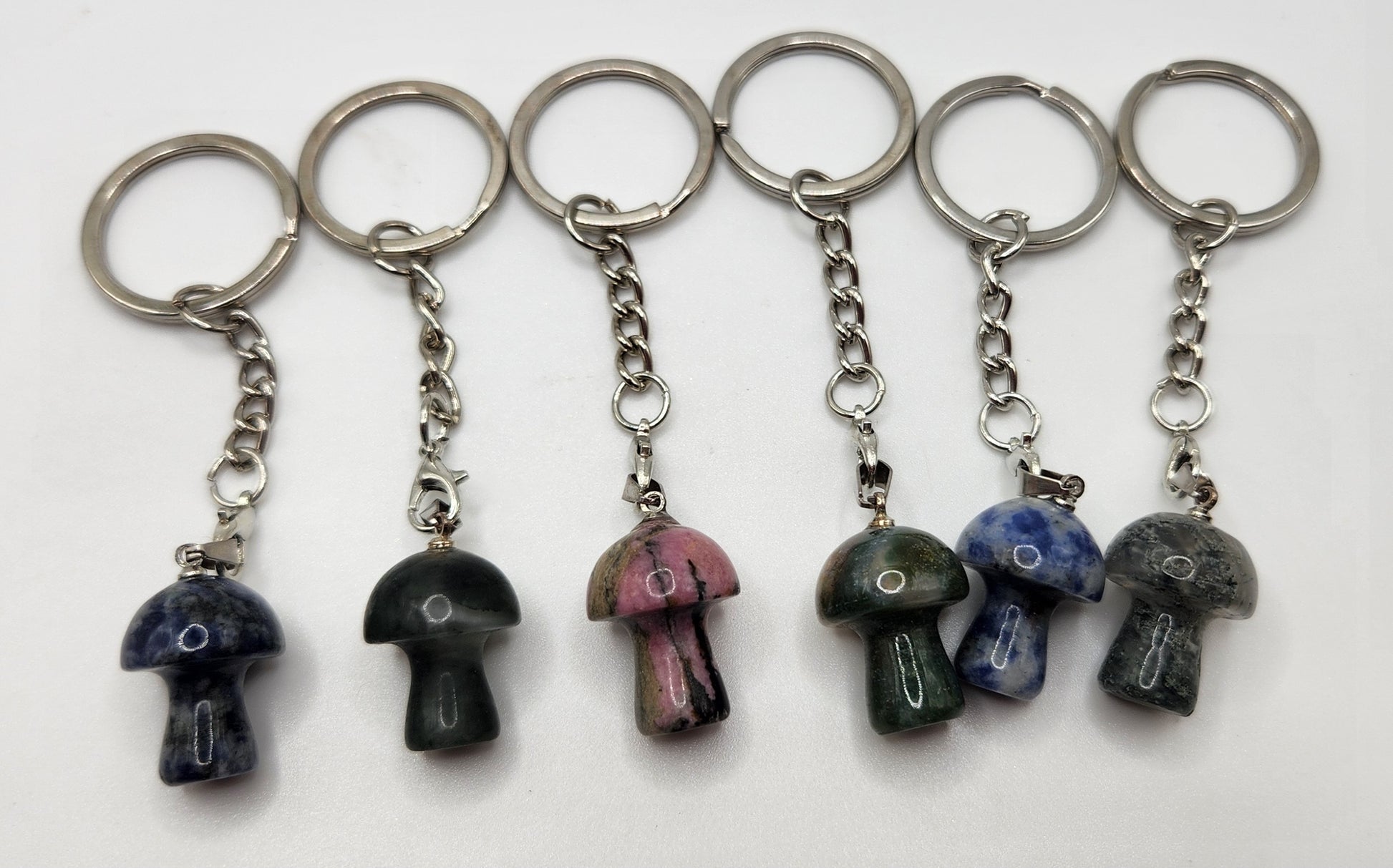 Natural Crystal Mini Mushroom keyring - Wiggle & Ding