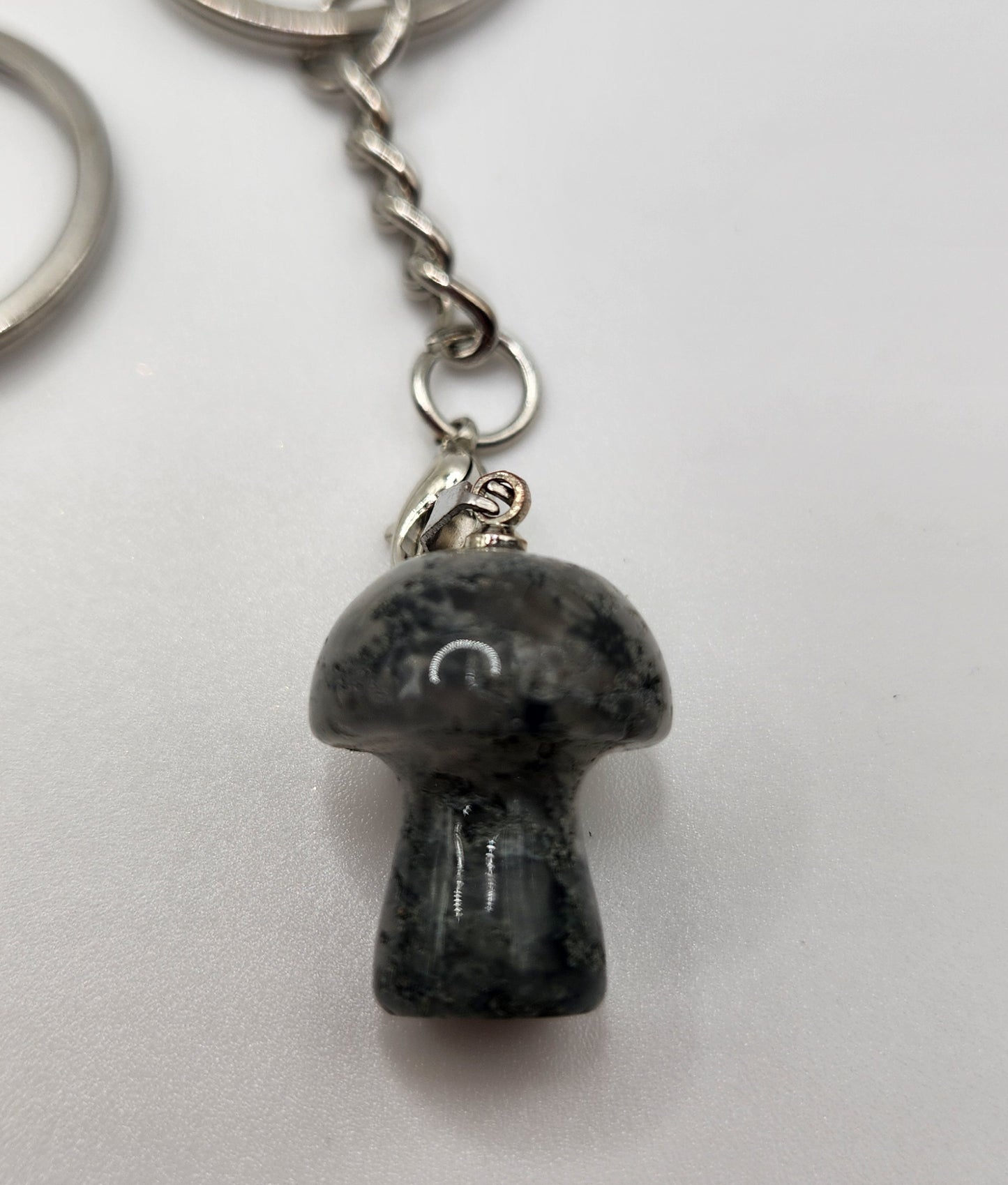 Natural Crystal Mini Mushroom keyring - Wiggle & Ding