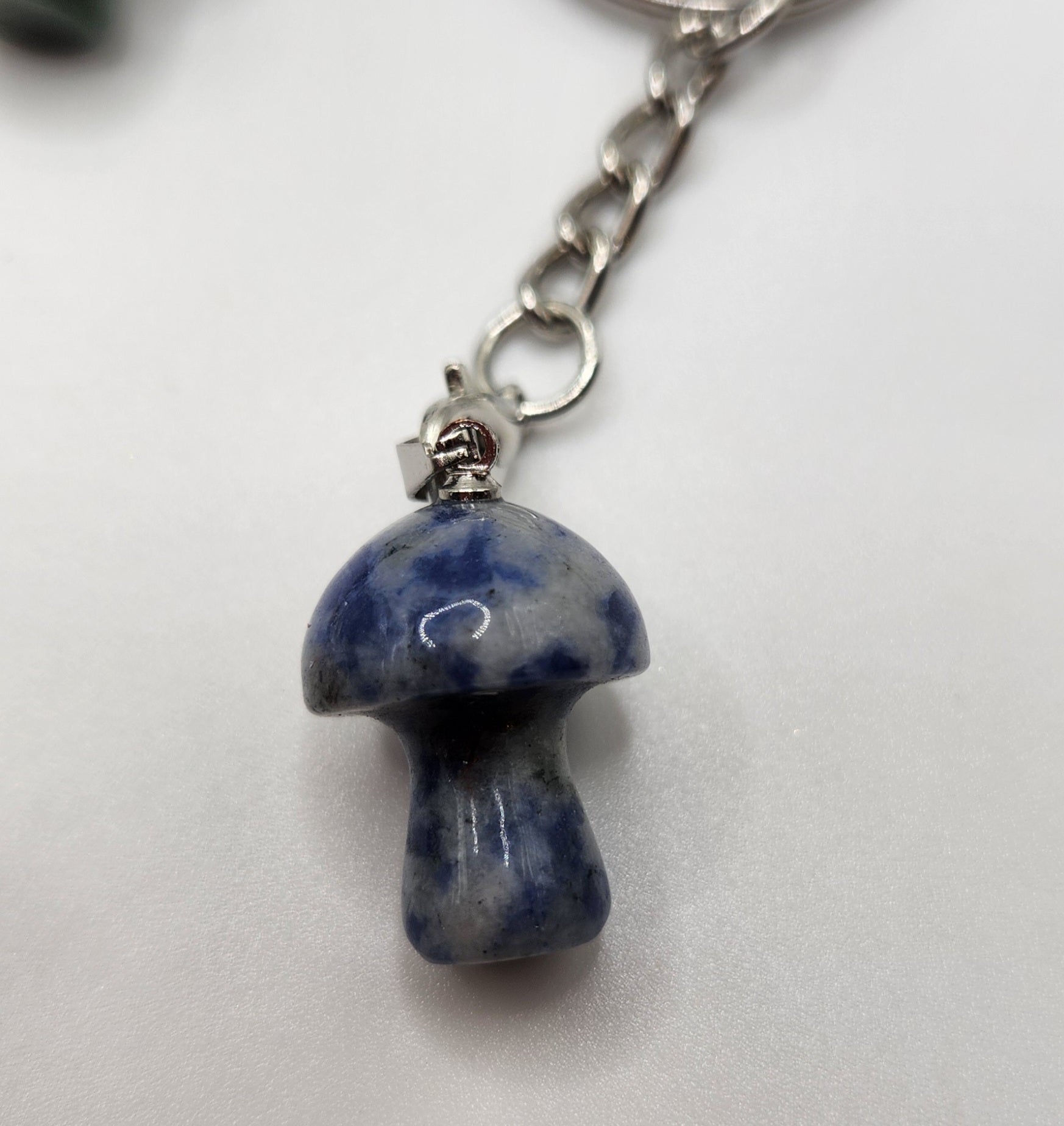 Natural Crystal Mini Mushroom keyring - Wiggle & Ding